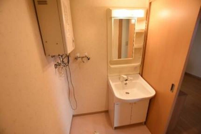 物件内観写真12　(洗面)