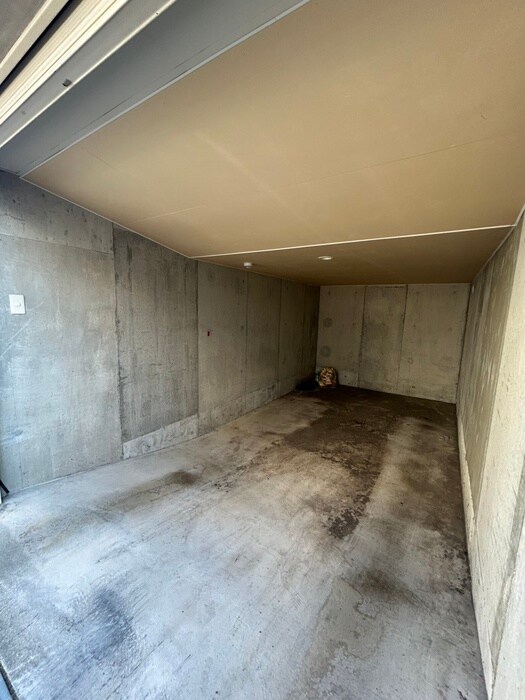 物件外観写真5　(駐車場)