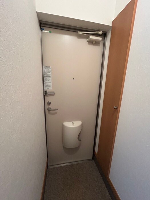 物件内観写真22　(玄関)