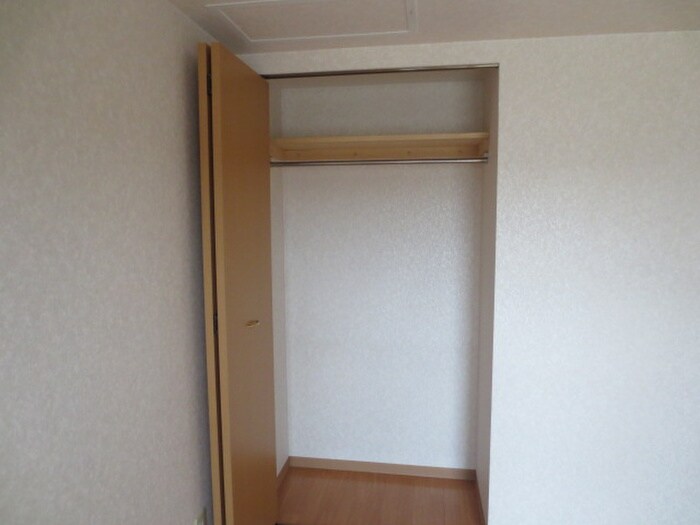 物件内観写真11　(収納)