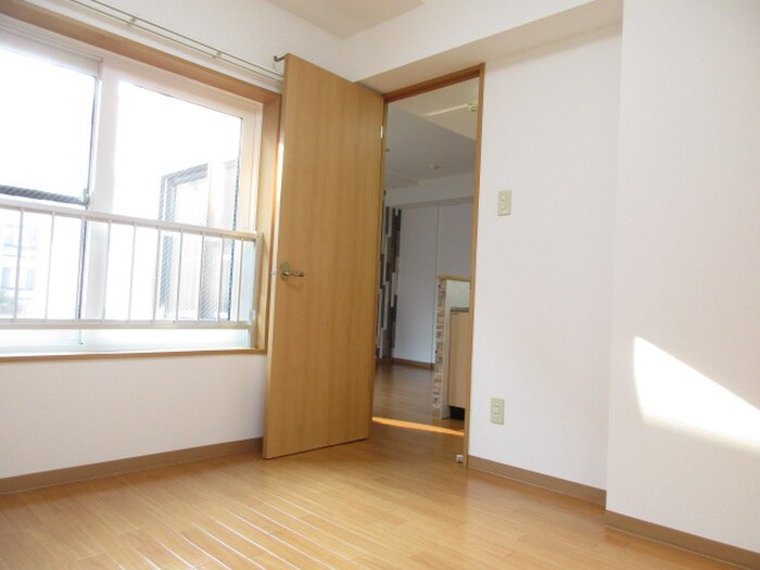 物件内観写真12　(居室)