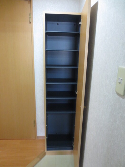 物件内観写真18　(靴箱)