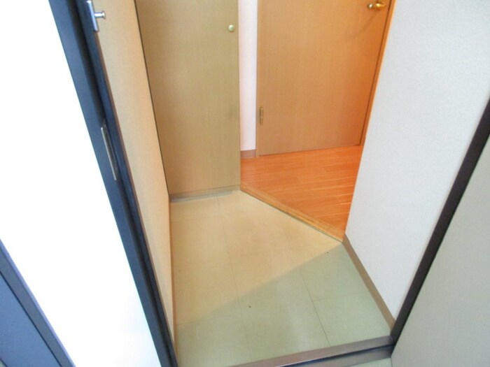 物件内観写真22　(玄関)