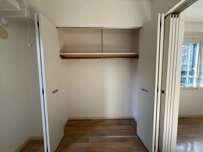物件内観写真11　(収納)