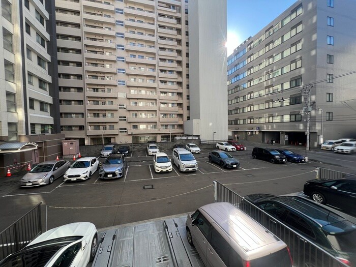 物件内観写真22　(室内からの展望)