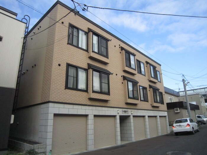 物件外観写真2　(外観写真)