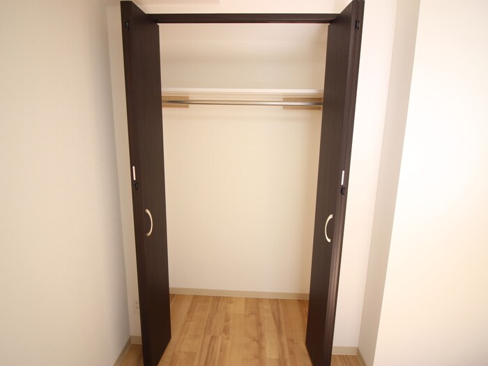 物件内観写真13　(収納)