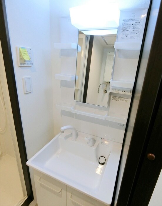 物件内観写真13　(洗面)