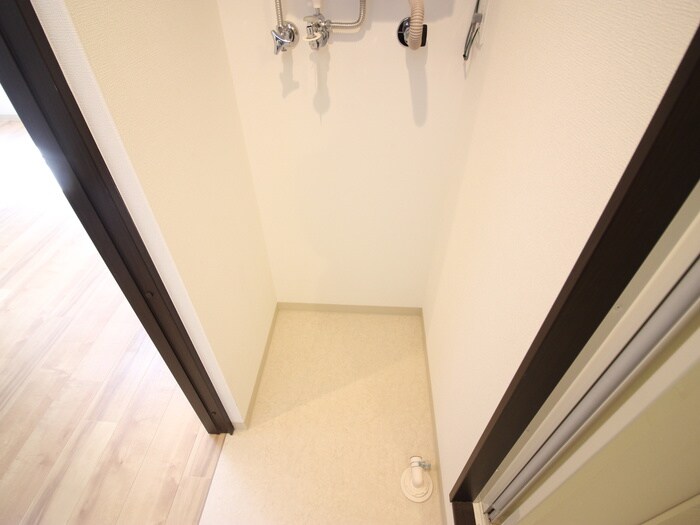 物件内観写真22　(洗濯機置場)