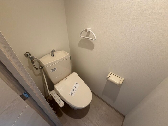 物件内観写真9　(トイレ)