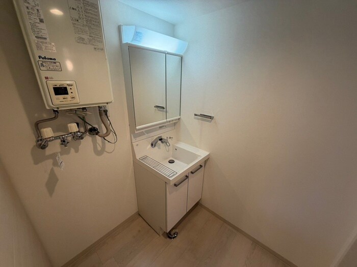 物件内観写真13　(洗面)