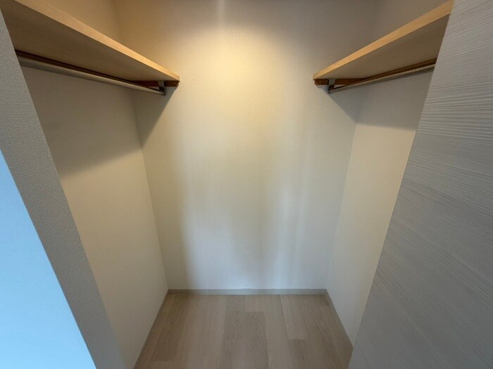 物件内観写真18　(収納)