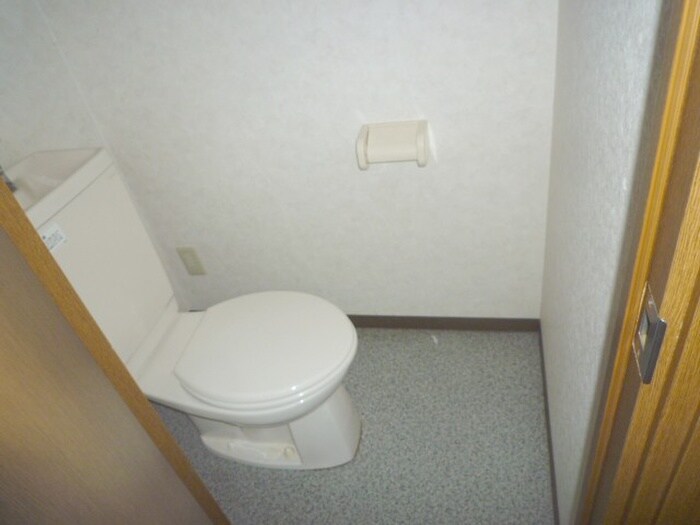 物件内観写真16　(トイレ)