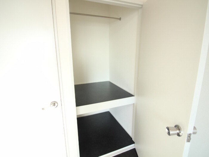物件内観写真11　(収納)