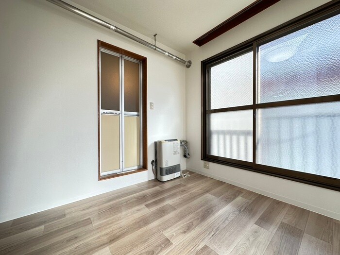 物件内観写真8　(居室)