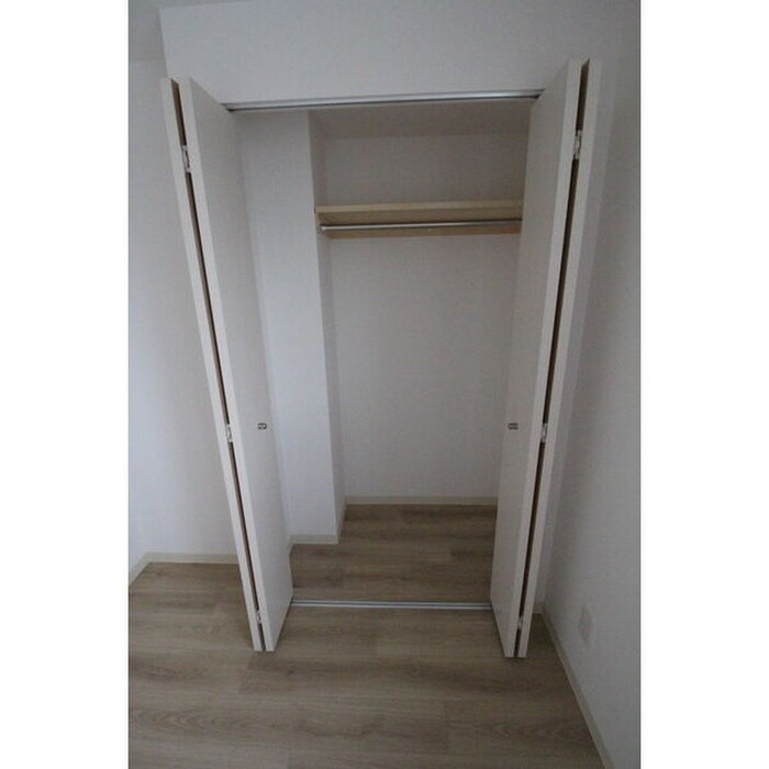 物件内観写真15　(収納)