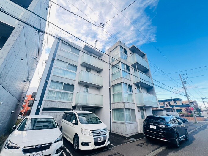 物件外観写真1　(外観写真)