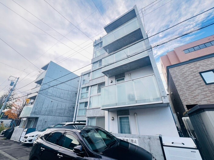 物件外観写真2　(外観写真)