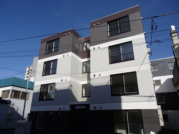 物件外観写真2　(外観写真)