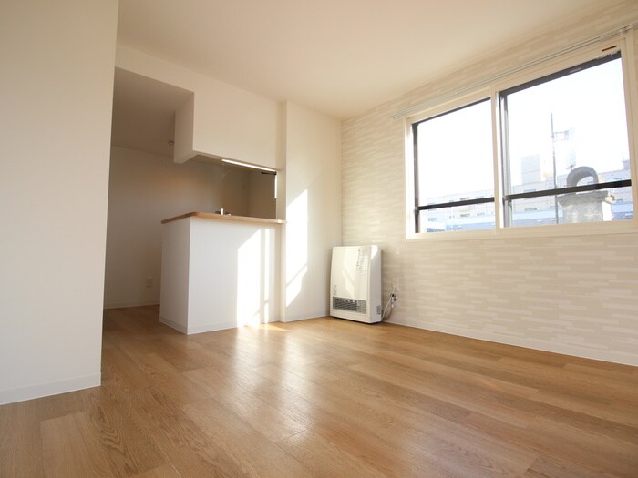 物件内観写真4　(居室)