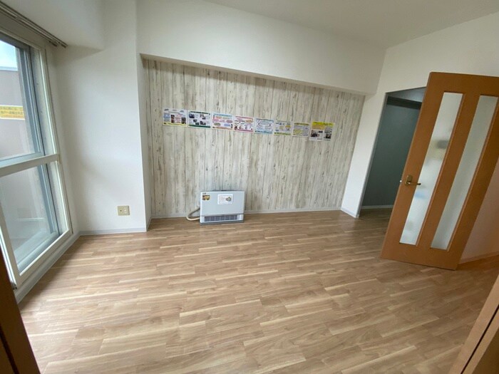 物件内観写真11　(居室)