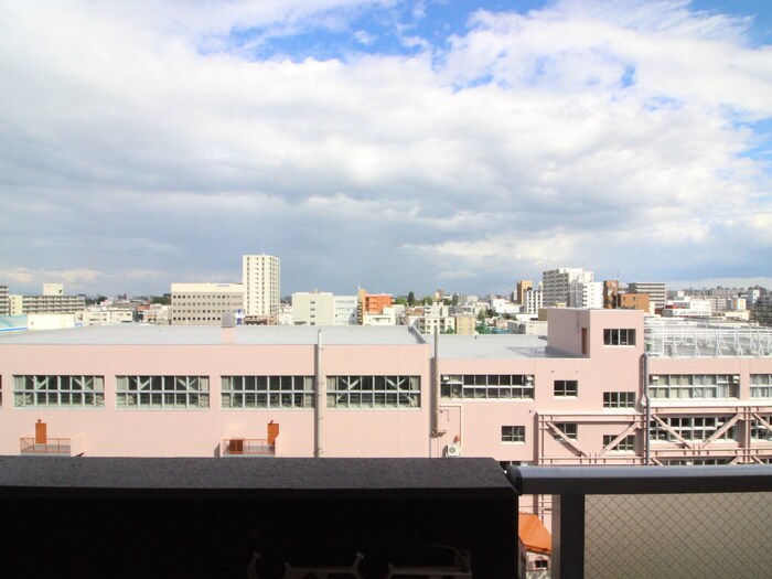 物件内観写真22　(室内からの展望)