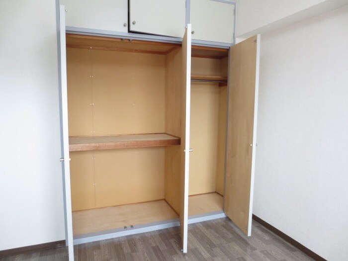 物件内観写真10　(収納)