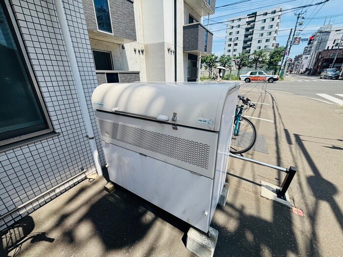 物件外観写真6　(建物設備)