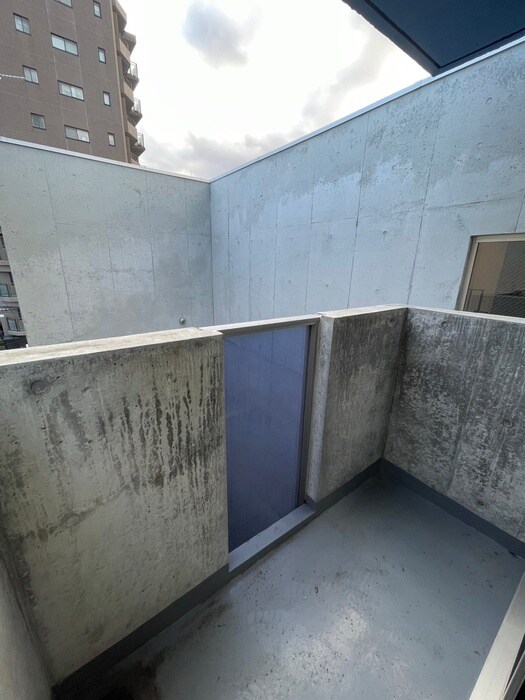 物件内観写真18　(ベランダ・バルコニー)