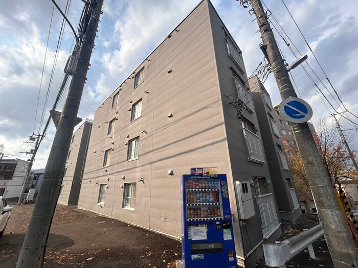 物件外観写真2　(外観写真)