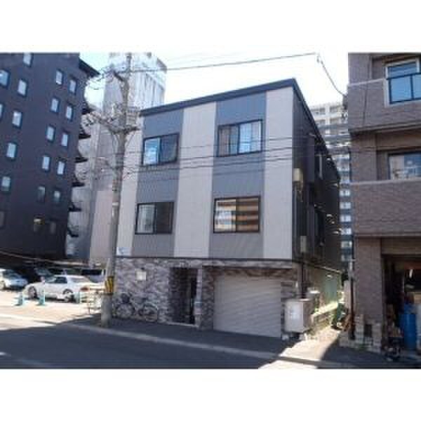 物件外観写真1　(外観写真)