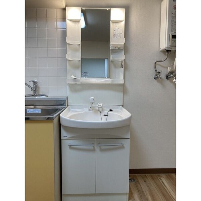 物件内観写真7　(洗面)