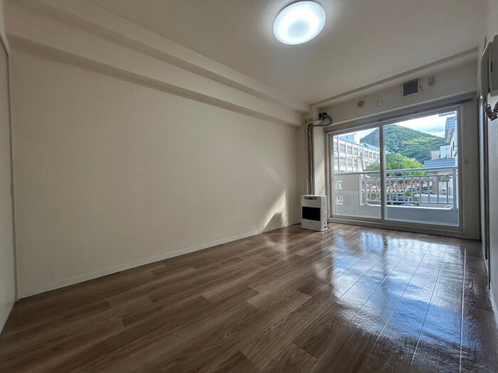 物件内観写真11　(居室)