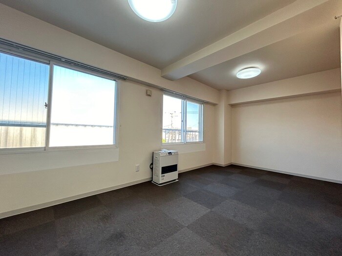 物件内観写真9　(居室)