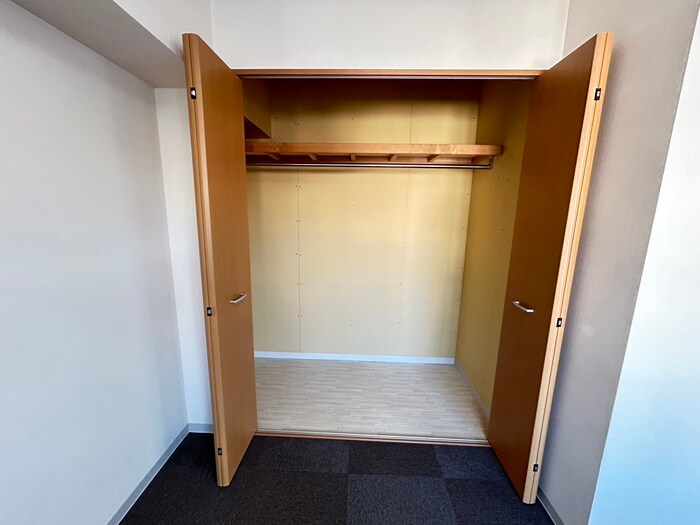 物件内観写真15　(収納)