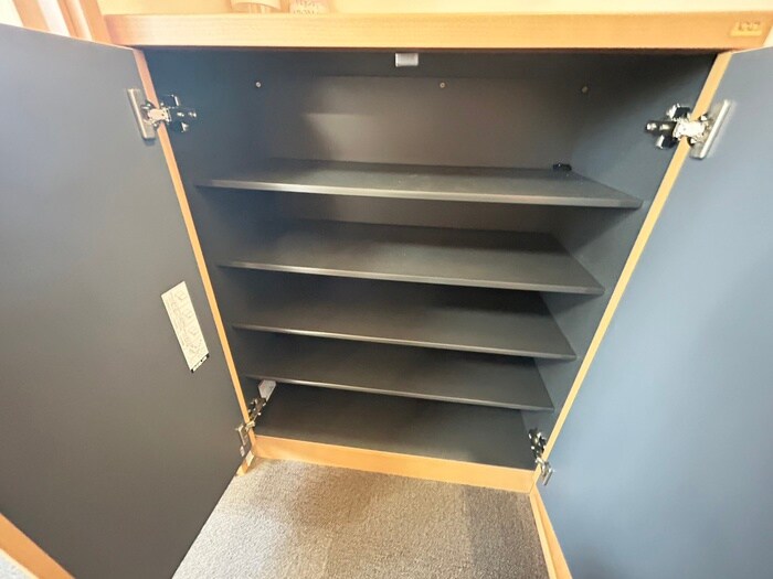 物件内観写真18　(靴箱)