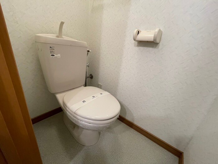 物件内観写真12　(トイレ)