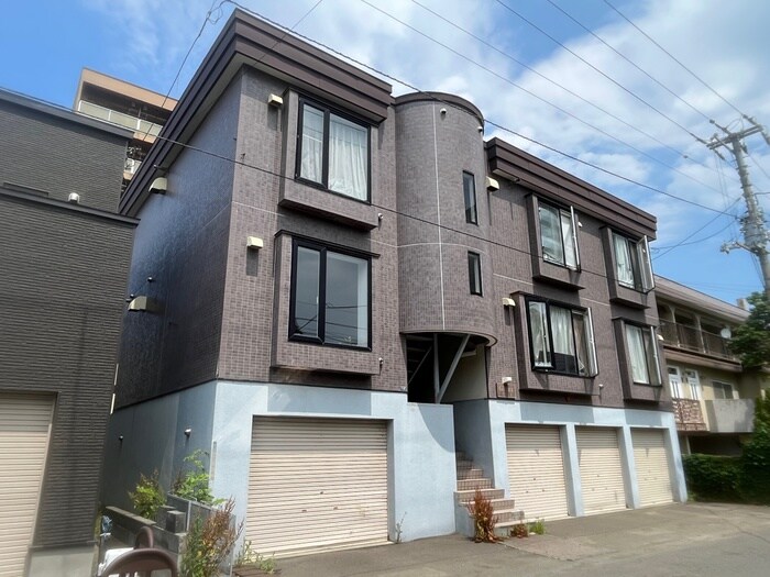 物件外観写真1　(外観写真)