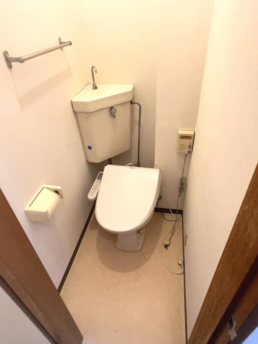 物件内観写真9　(トイレ)