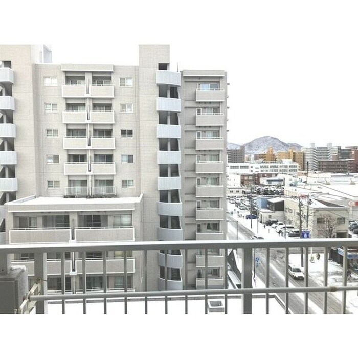 物件内観写真15　(室内からの展望)