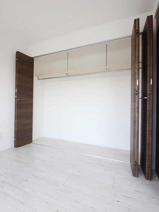 物件内観写真15　(収納)