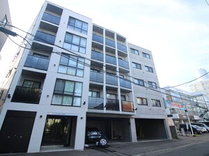 グランドサクセス中央通外観写真