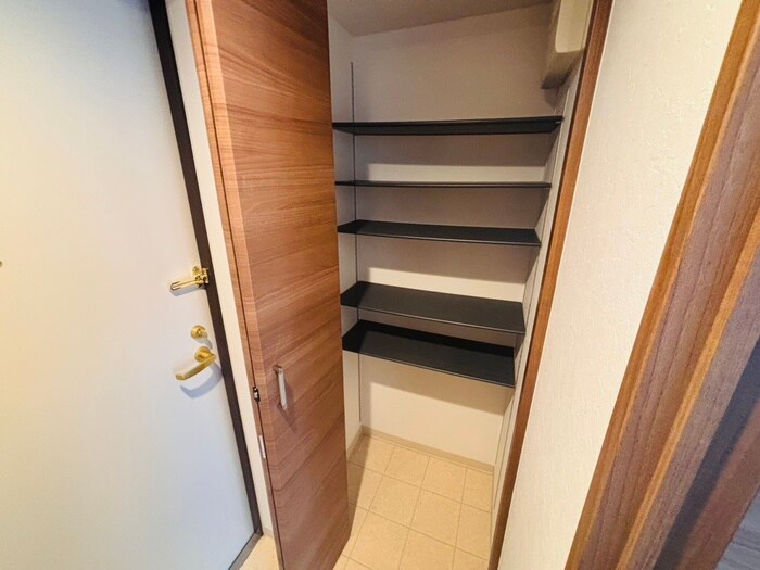 物件内観写真15　(靴箱)