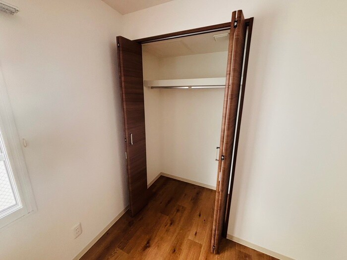 物件内観写真17　(玄関)