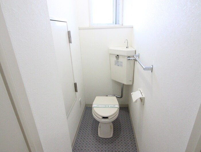 物件内観写真15　(トイレ)