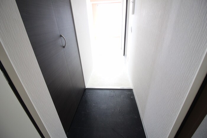 物件内観写真17　(玄関)