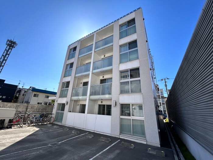 物件外観写真2　(外観写真)