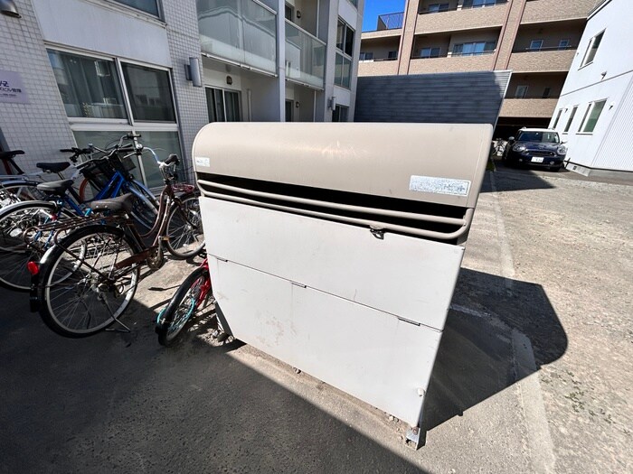 物件外観写真4　(建物設備)