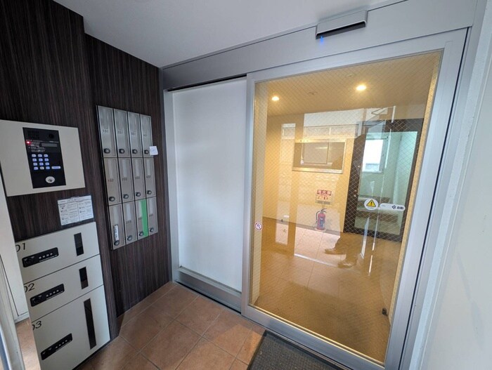 物件外観写真4　(建物設備)