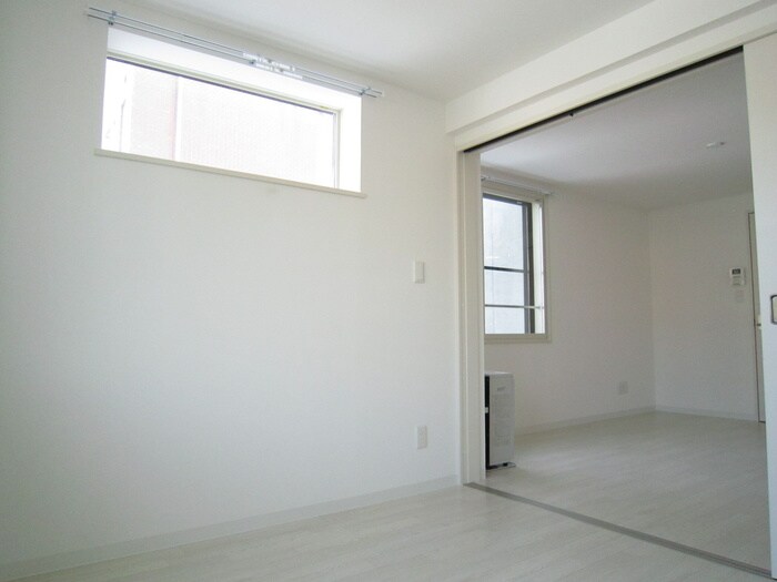 物件内観写真15　(居室)